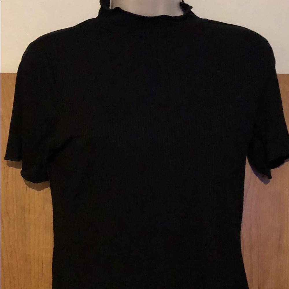 Women’s shirt size L